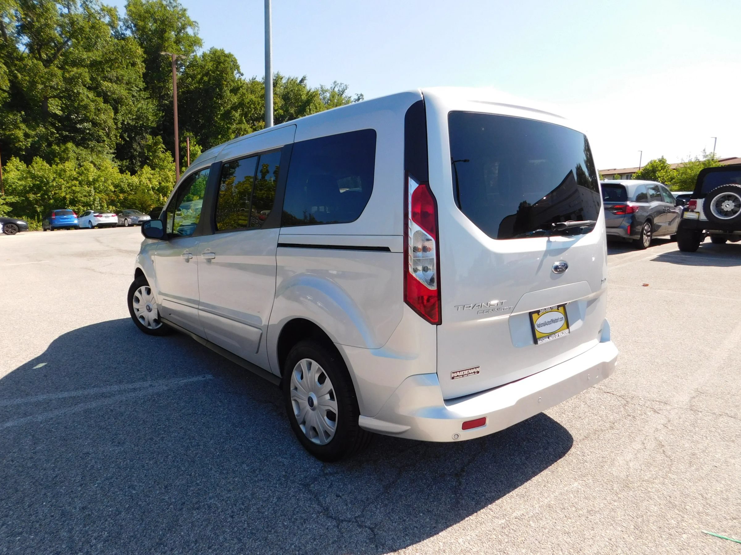 Used 2021 Ford Transit Connect XLT FWD image 7