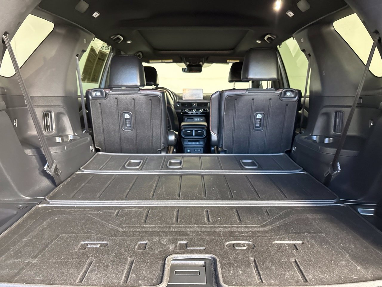 Used 2023 Honda Pilot TrailSport image 26