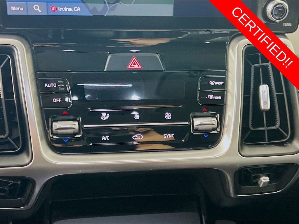 Certified 2022 Kia Sorento S w/ Panoramic Sunroof Package FWD image 17
