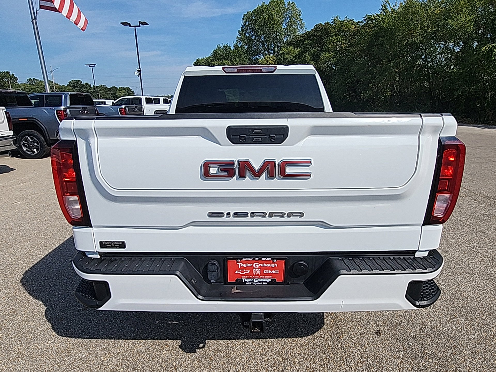 Used 2022 GMC Sierra 1500 Elevation image 7