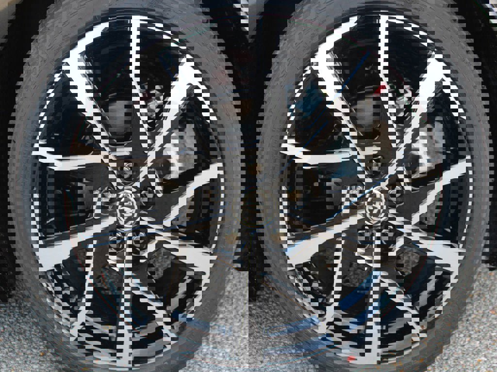 New 2026 Toyota Prius Plug-In Hybrid FWD image 29