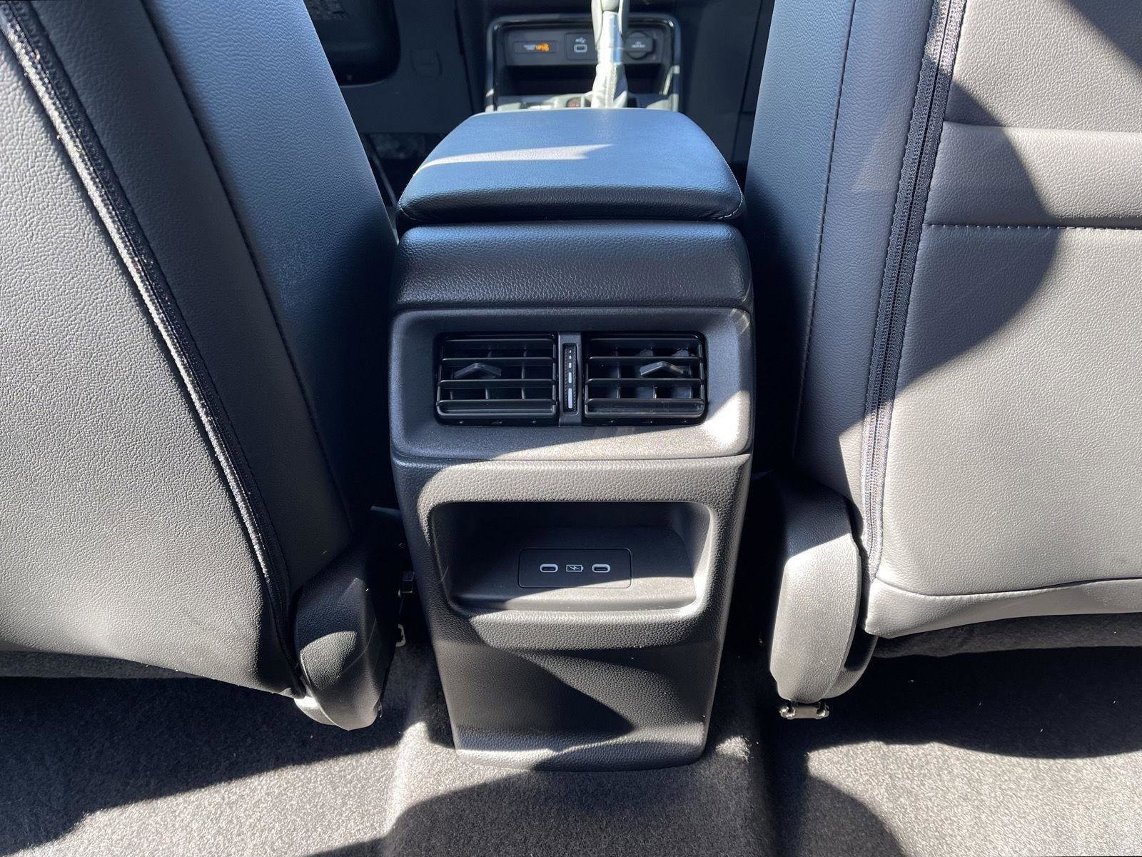 Used 2025 Honda CR-V EX-L image 16