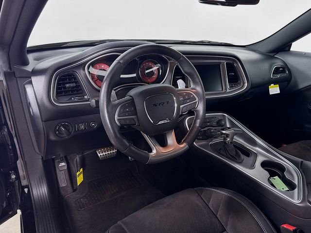 Used 2015 Dodge Challenger SRT Hellcat RWD image 9