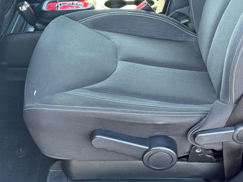 Used 2016 Jeep Wrangler Sahara w/ Connectivity Group image 15