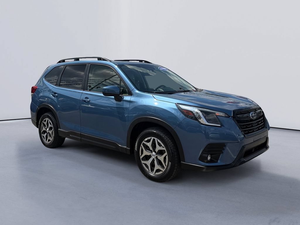 Used 2024 Subaru Forester Premium AWD/4WD image 1