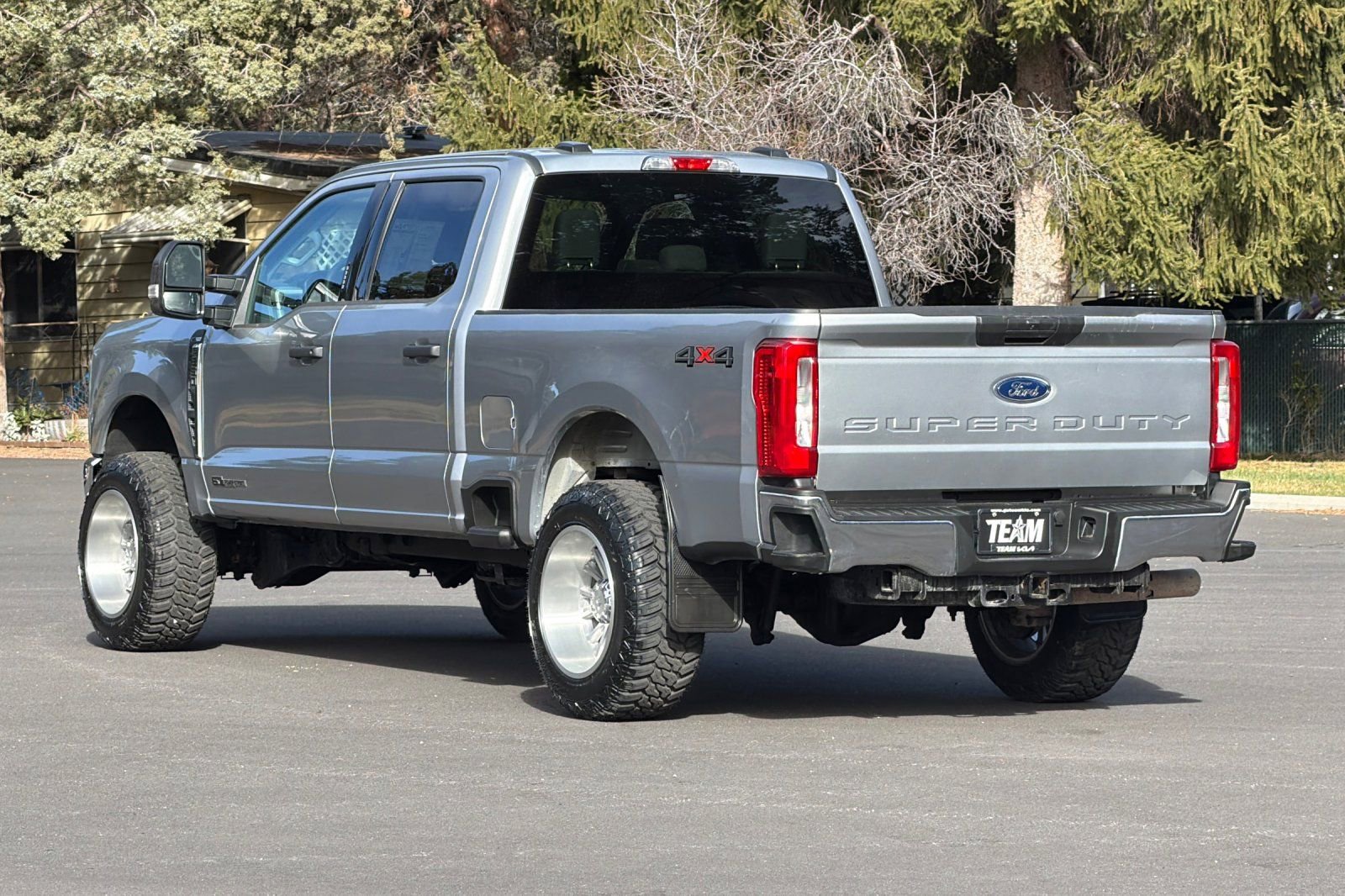 Used 2024 Ford F350 XLT image 6