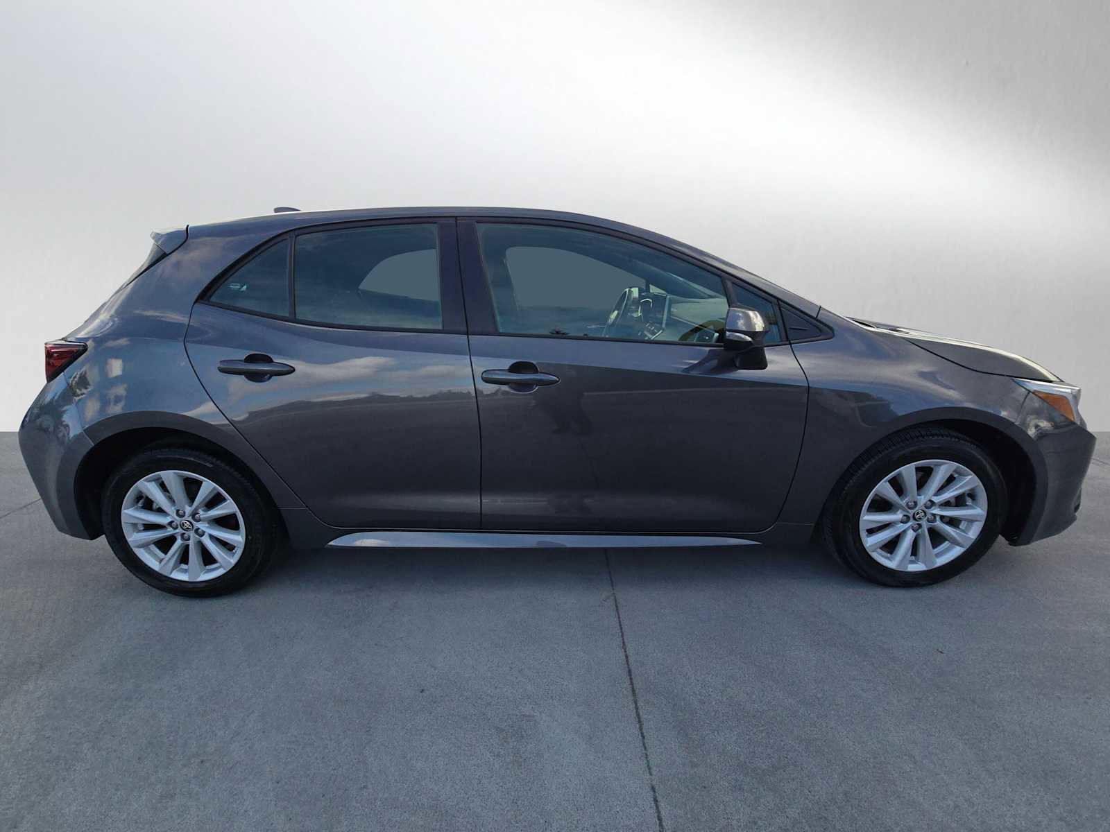 Certified 2024 Toyota Corolla SE FWD image 2