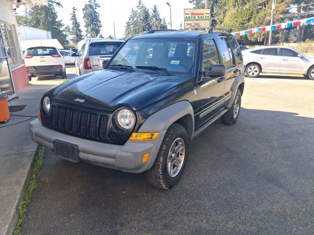 Used 2005 Jeep Liberty Sport image 1