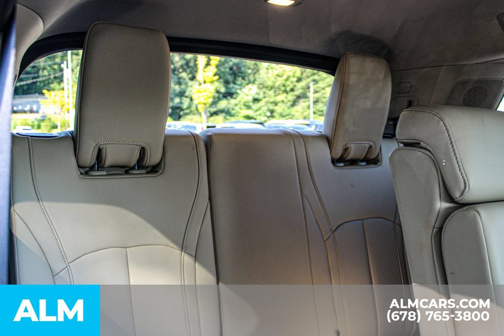 Used 2023 INFINITI QX60 Luxe w/ Performance Audio Package FWD image 14