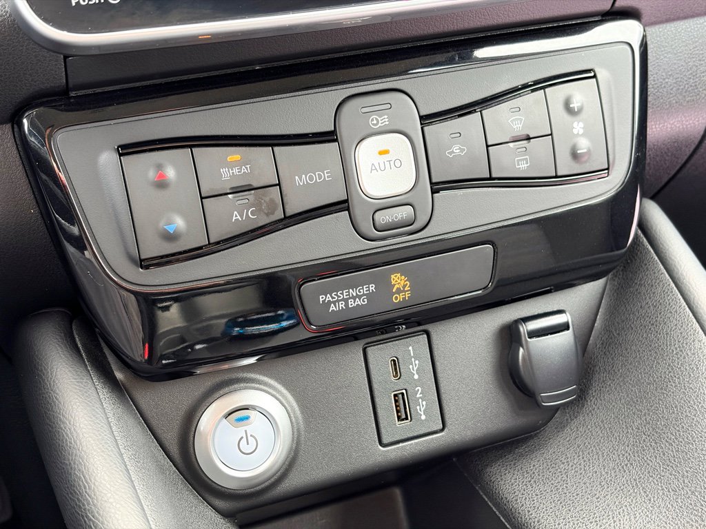 Used 2020 Nissan Leaf SV Plus image 15