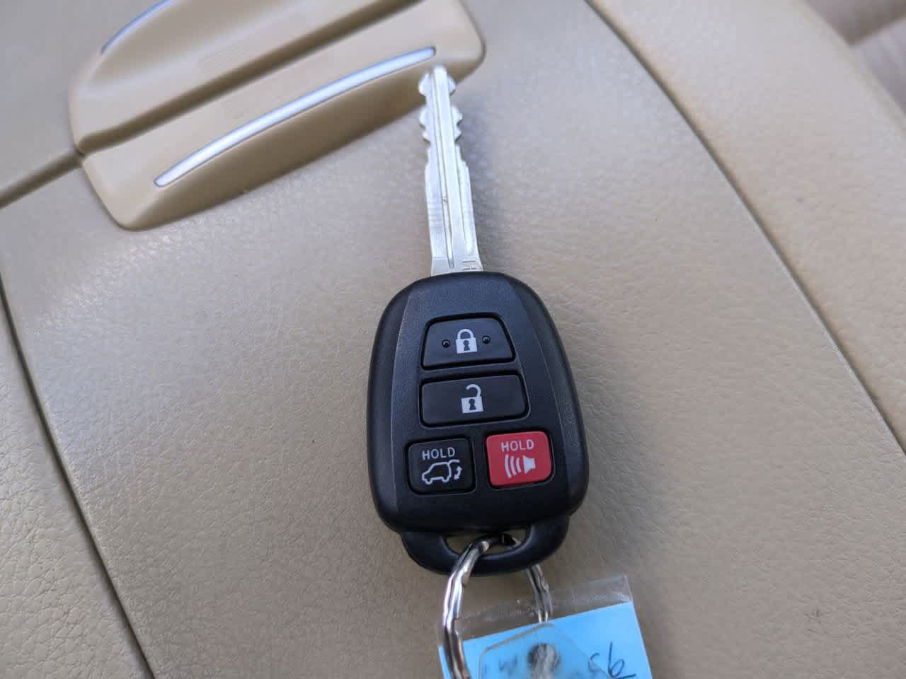 Certified 2019 Toyota Highlander Plus FWD image 26