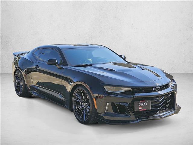 Used 2018 Chevrolet Camaro ZL1 RWD image 3