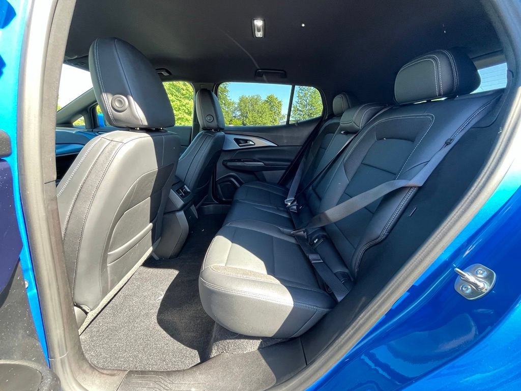 Certified 2024 Chevrolet Equinox EV LT FWD image 18