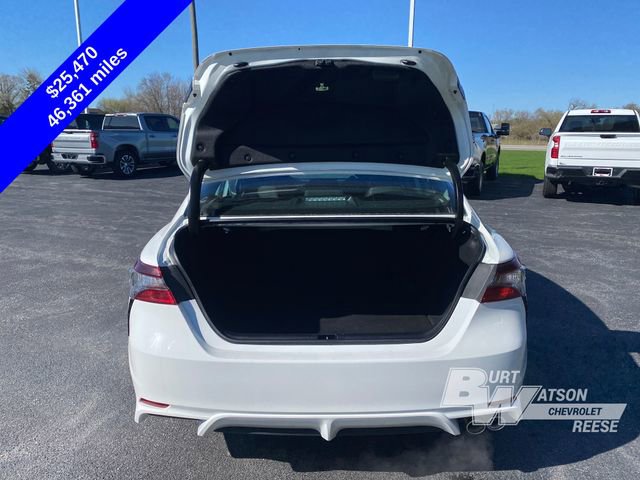 Used 2024 Toyota Camry SE image 14