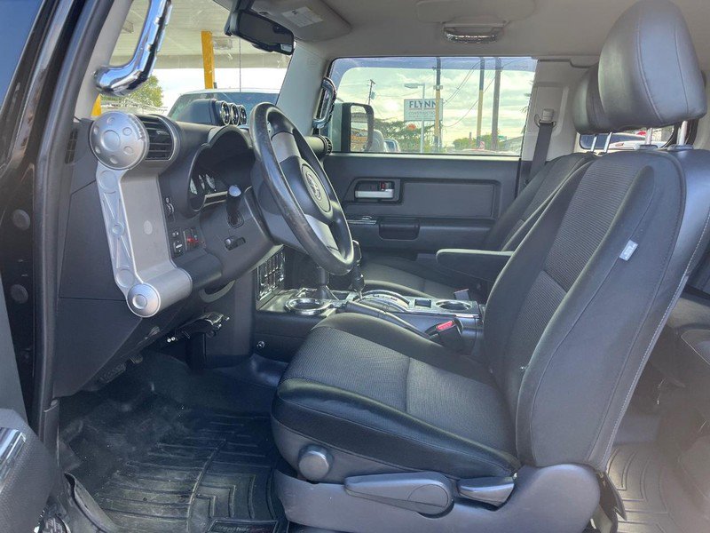 Used 2010 Toyota FJ Cruiser 4WD image 8