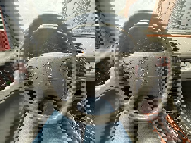 Used 2002 Mercedes-Benz CLK 320 Cabriolet image 16