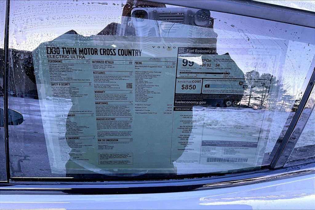 New 2026 Volvo EX30 Cross Country Ultra w/ Protection Package image 14