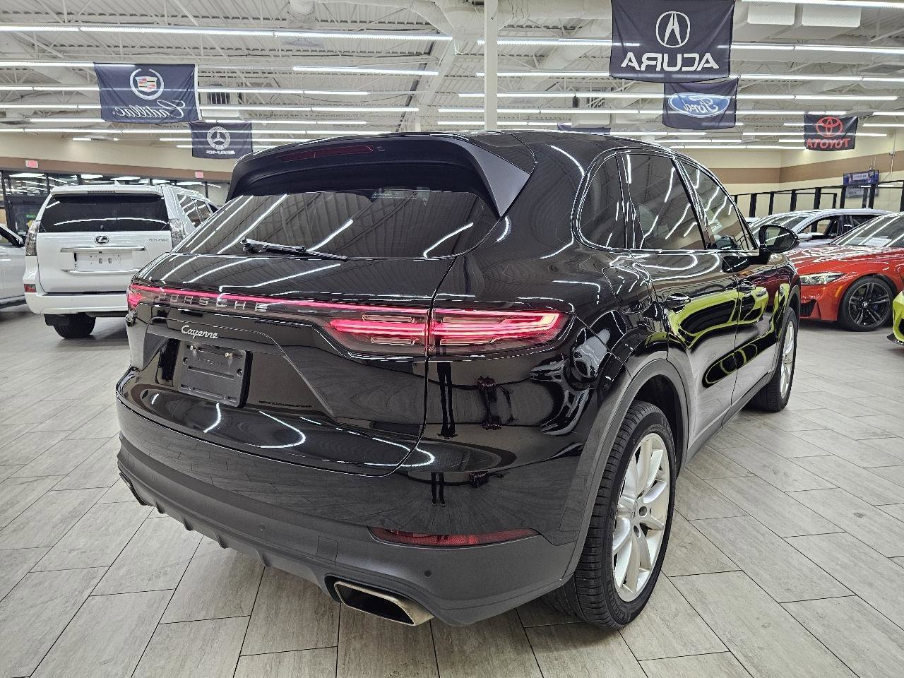 Used 2020 Porsche Cayenne AWD/4WD image 7