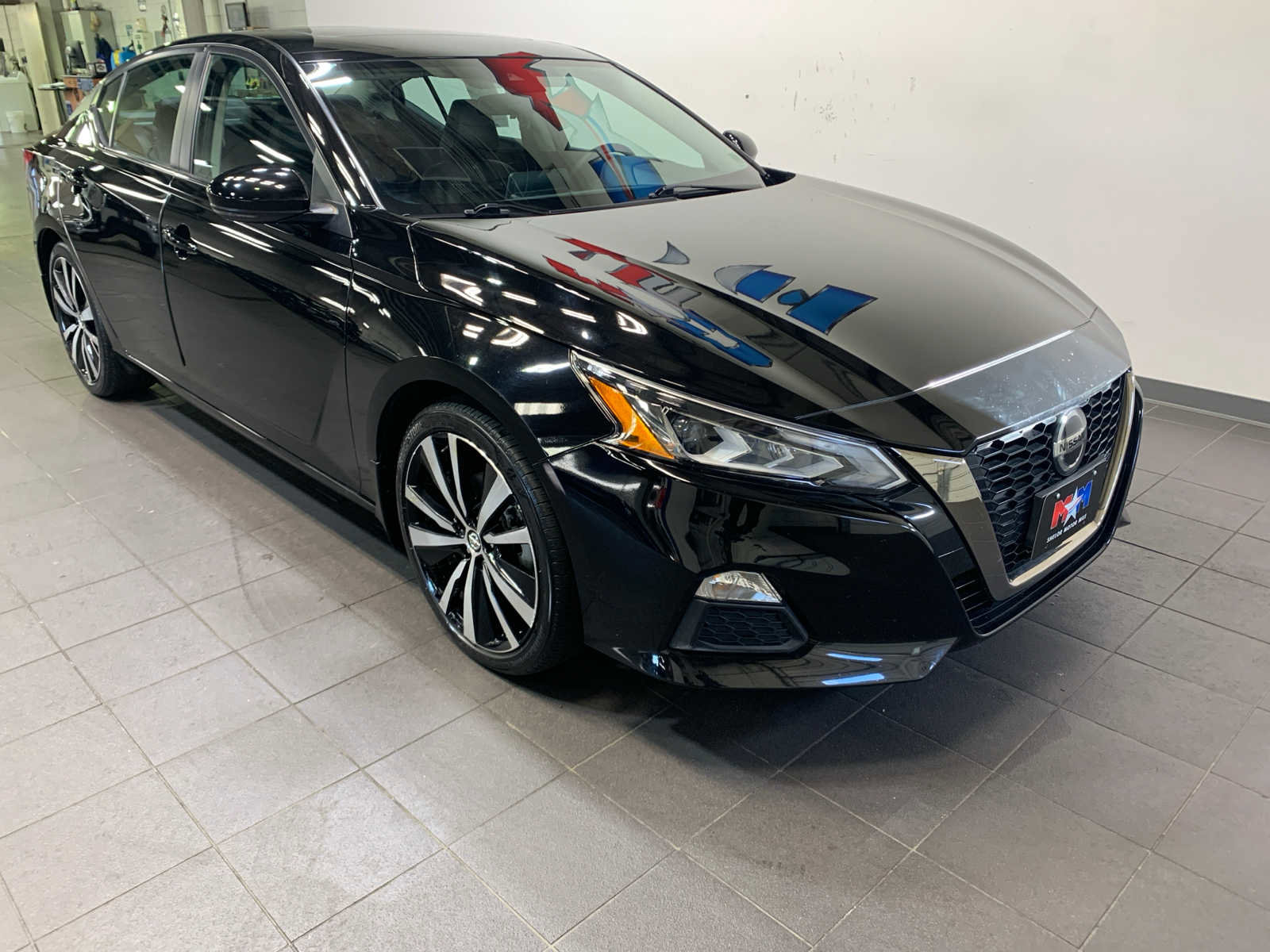 Used 2022 Nissan Altima 2.0 SR image 2