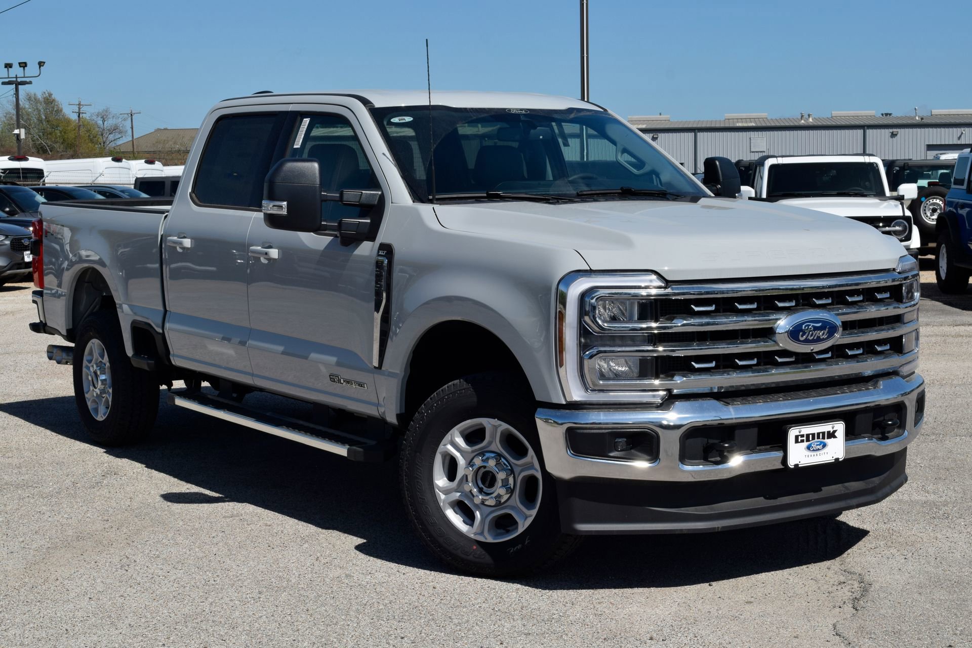 New 2026 Ford F250 XLT w/ XLT Premium Package image 3