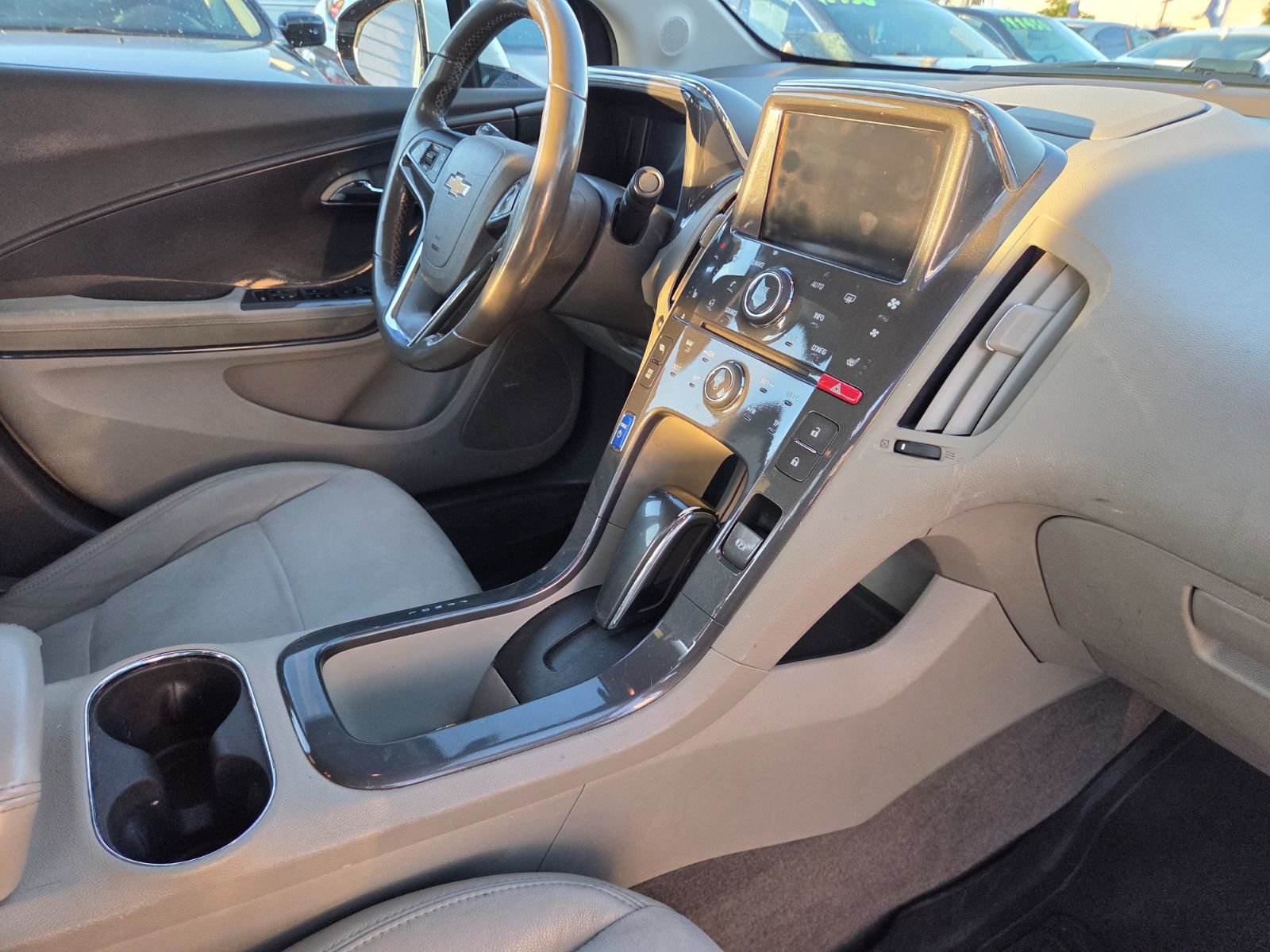 Used 2013 Chevrolet Volt Premium w/ Premium Trim Package image 17