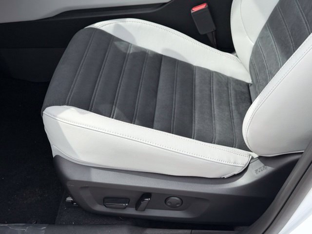 New 2026 Mitsubishi Outlander SE FWD image 23