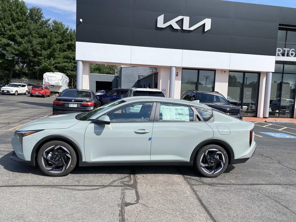 New 2026 Kia K4 EX FWD image 2