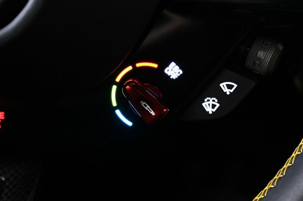 Used 2025 Ferrari 12Cilindri Base image 20