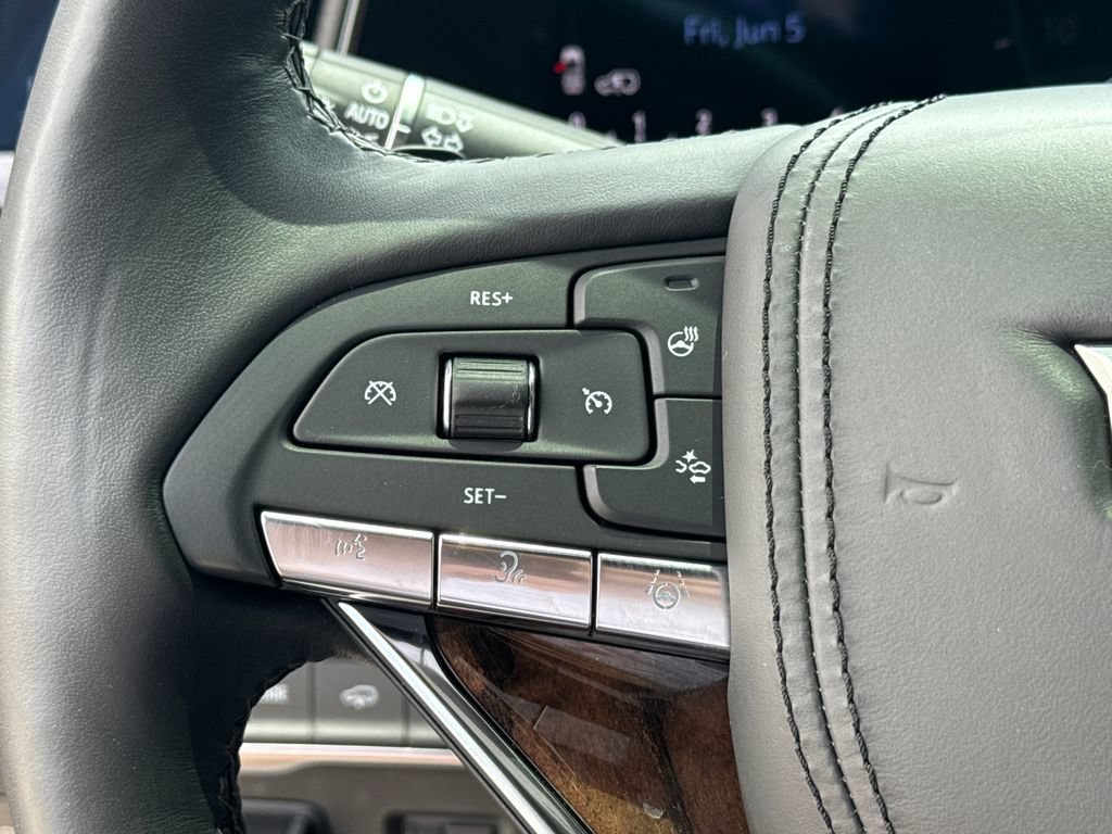 Used 2023 Cadillac Escalade Sport Platinum AWD/4WD image 27