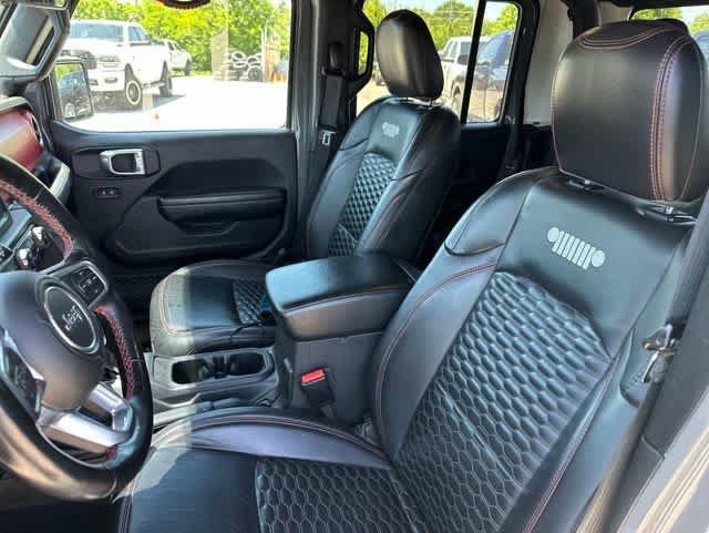 Used 2021 Jeep Gladiator Rubicon w/ Cold Weather Group AWD/4WD image 3