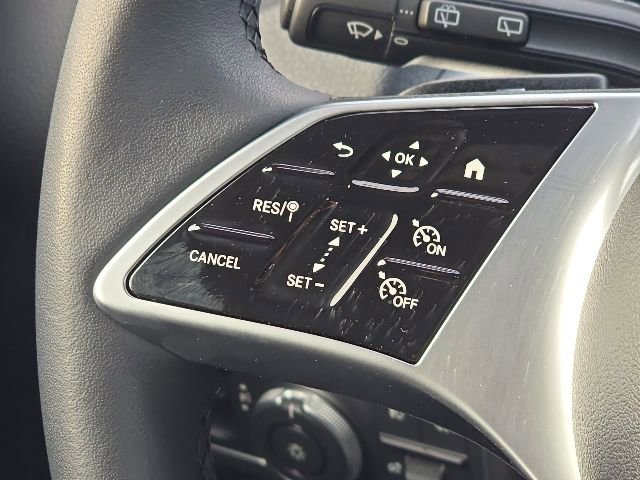 Used 2025 Mercedes-Benz GLB 250 image 37