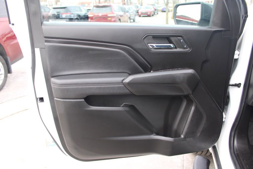 Used 2023 Chevrolet Colorado LT w/ LT Convenience Package II image 19