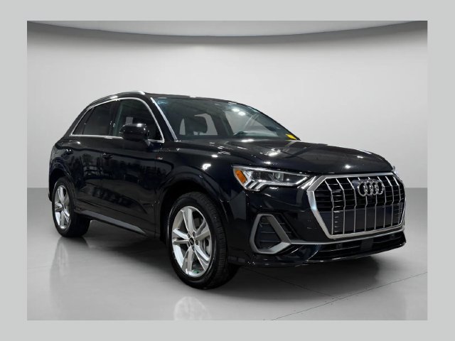 Used 2022 Audi Q3 2.0T Premium Plus w/ Premium Plus Package