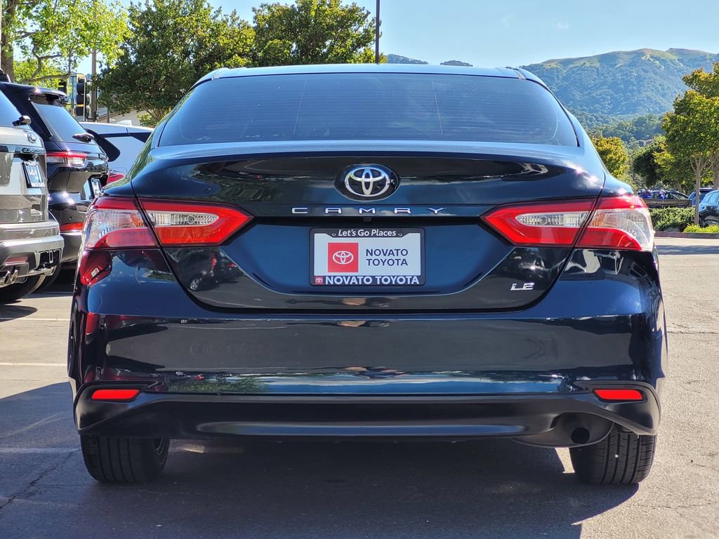 Used 2018 Toyota Camry LE FWD image 7