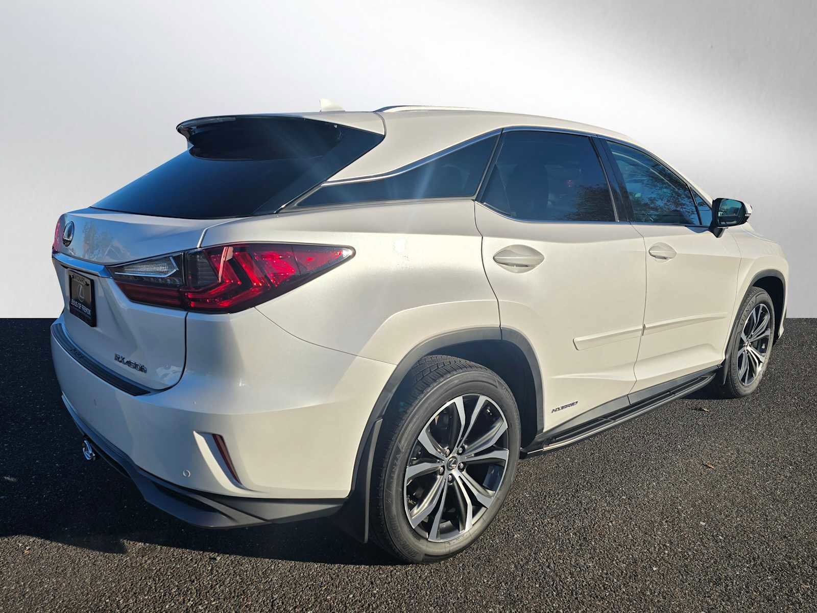 Certified 2019 Lexus RX 450h F Sport image 3