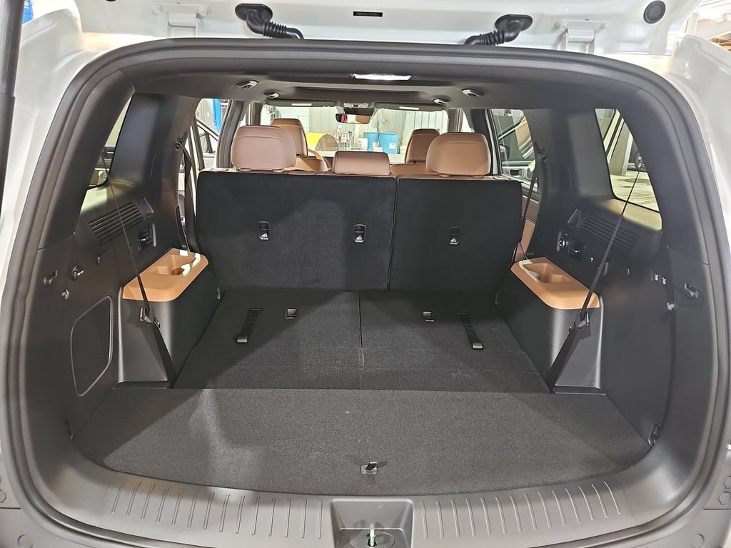 New 2026 Hyundai Santa Fe Limited AWD/4WD image 13