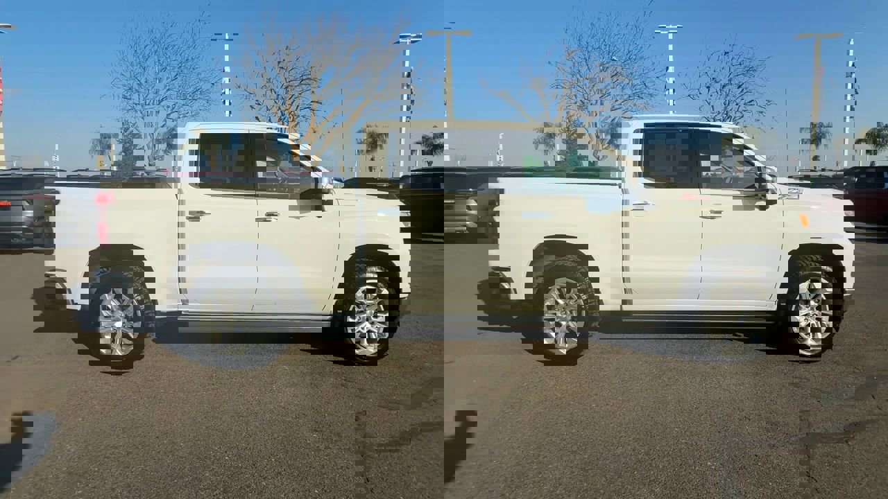 Used 2022 Chevrolet Silverado 1500 LTZ w/ LTZ Premium Package image 8