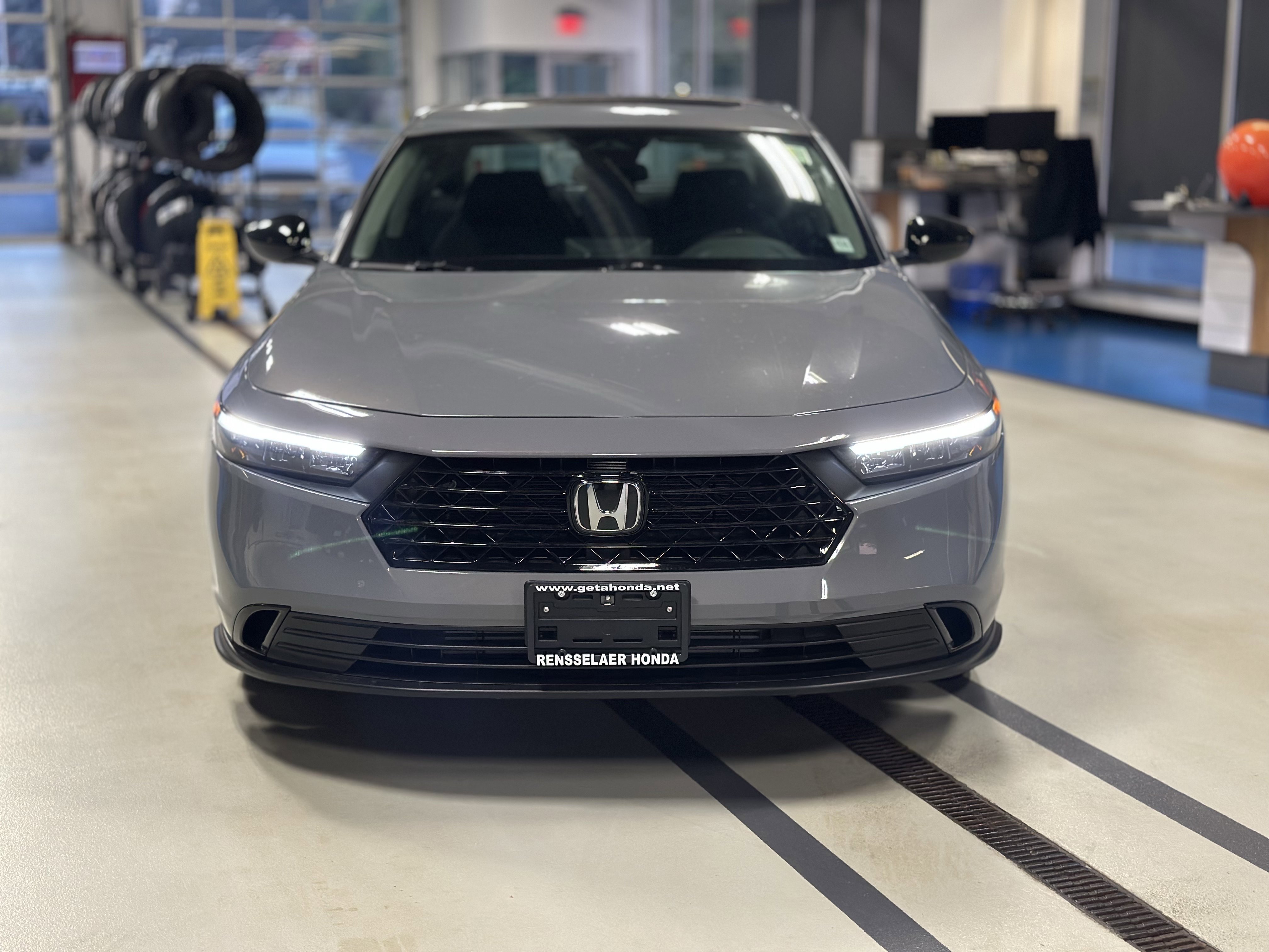 New 2025 Honda Accord SE image 2