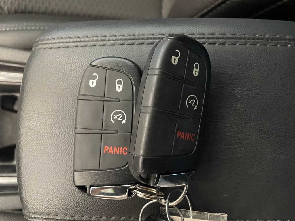 Used 2025 Jeep Compass Latitude AWD/4WD image 18
