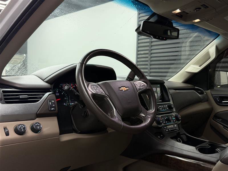 Used 2019 Chevrolet Tahoe LT w/ Luxury Package AWD/4WD image 10