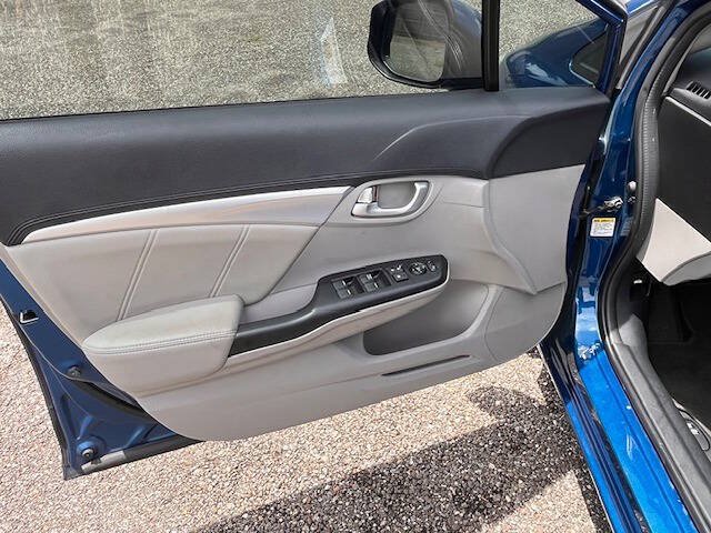Used 2013 Honda Civic EX-L image 18