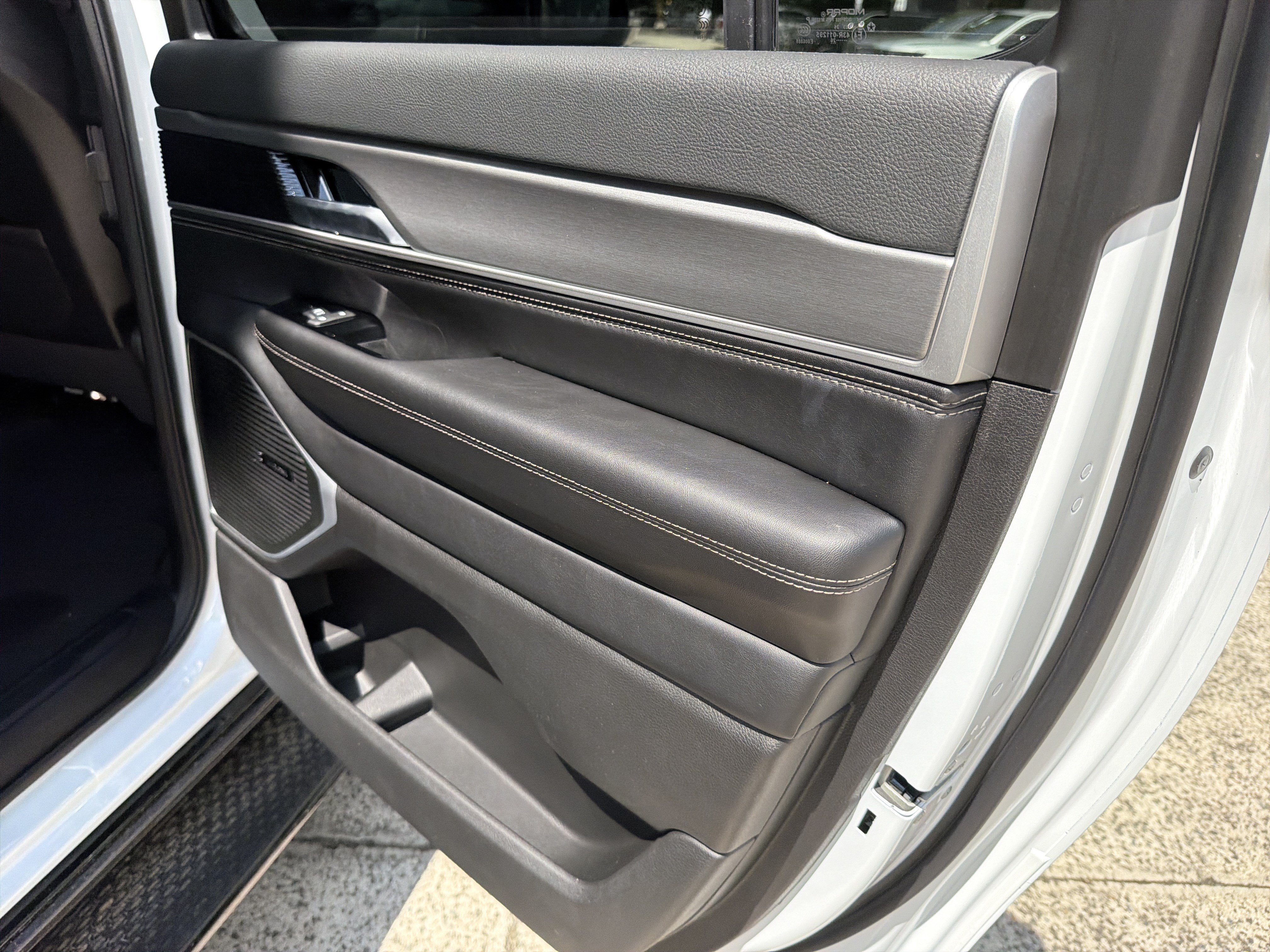 New 2026 Jeep Grand Wagoneer L 4WD w/ 8-Passenger Seating Package image 15