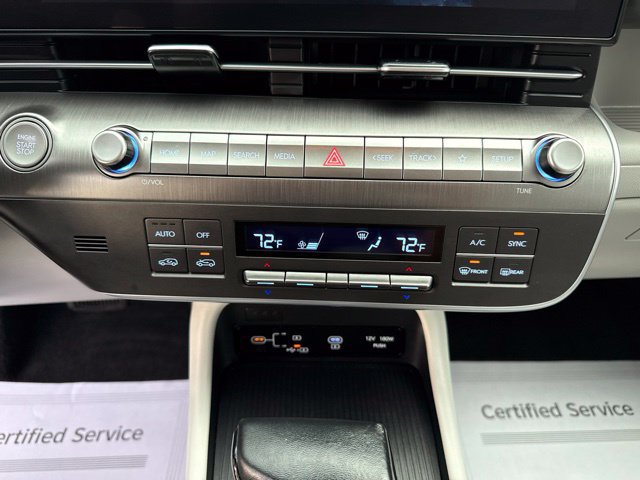 Used 2025 Hyundai Kona SEL AWD/4WD image 16
