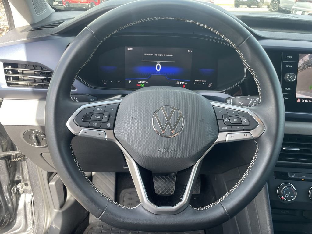 Certified 2022 Volkswagen Taos SE image 14