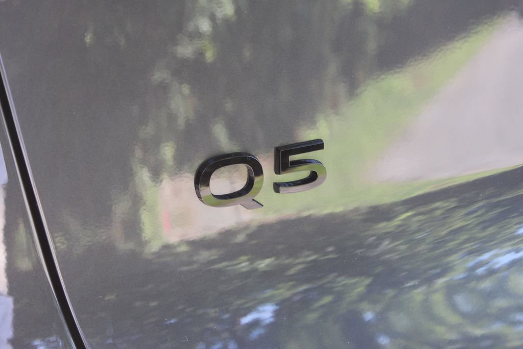 Used 2025 Audi Q5 Premium Plus w/ Premium Plus AWD/4WD image 50