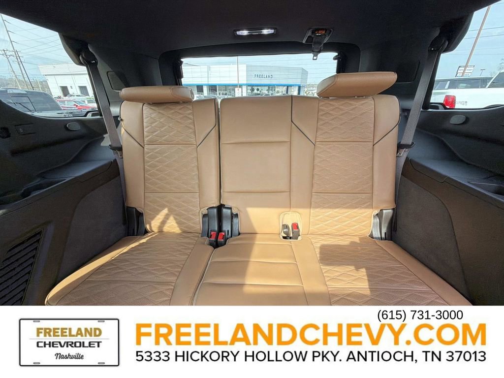 Used 2023 Cadillac Escalade Premium Luxury image 19