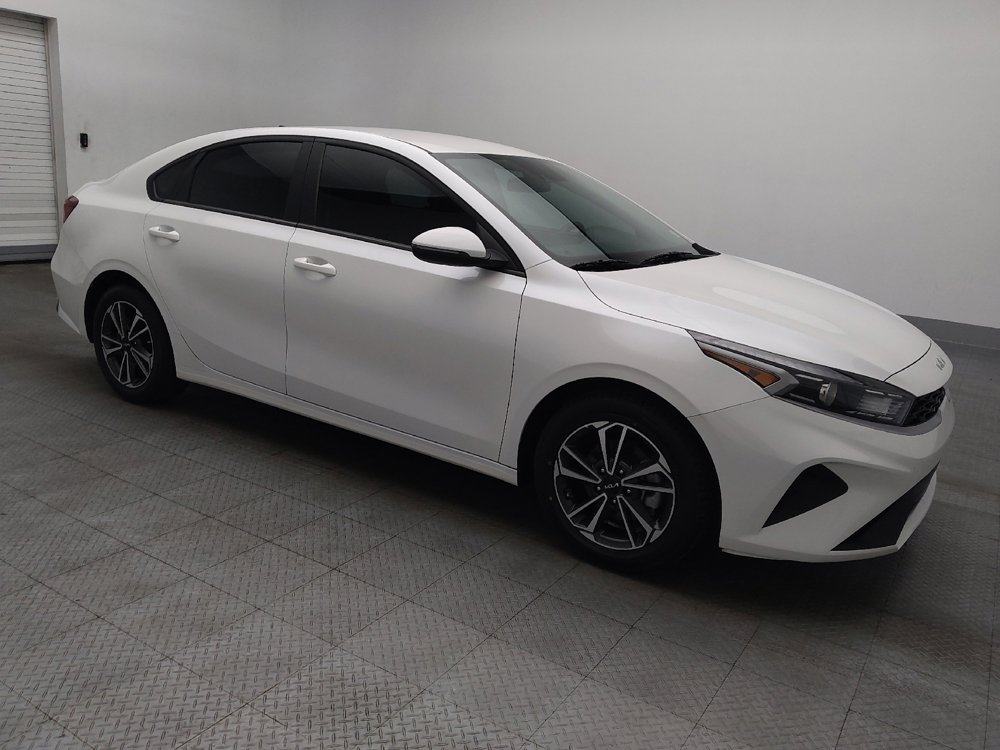 Used 2024 Kia Forte LXS w/ LXS Technology Package image 11