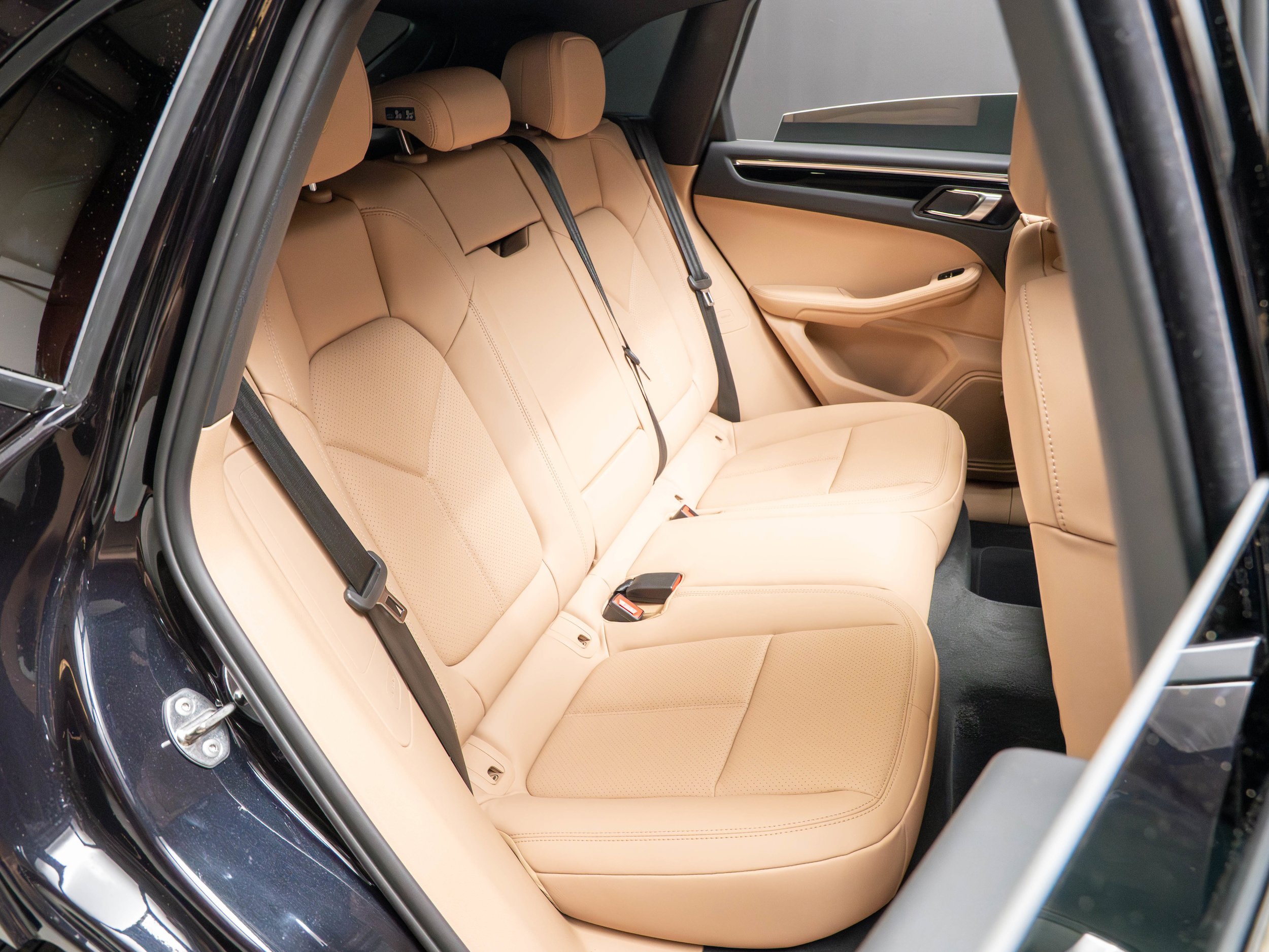 New 2026 Porsche Macan AWD/4WD image 41