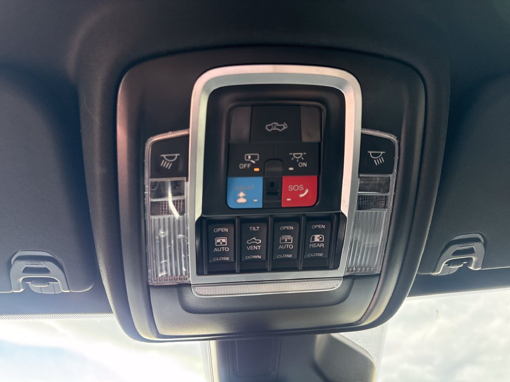 Used 2026 RAM 1500 Laramie w/ Night Edition AWD/4WD image 17