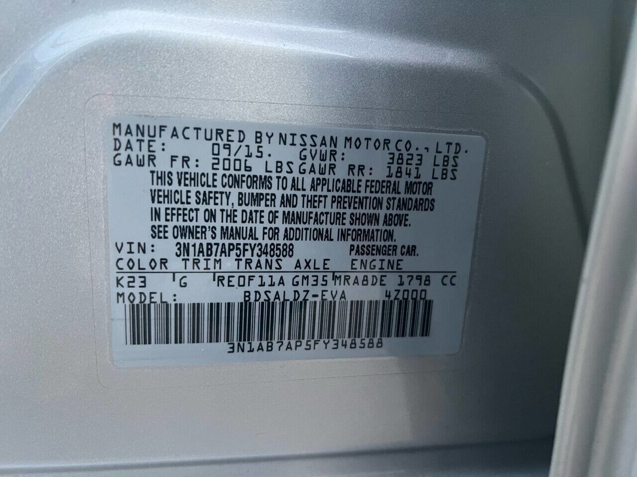 Used 2015 Nissan Sentra SV w/ Navigation Package FWD image 30